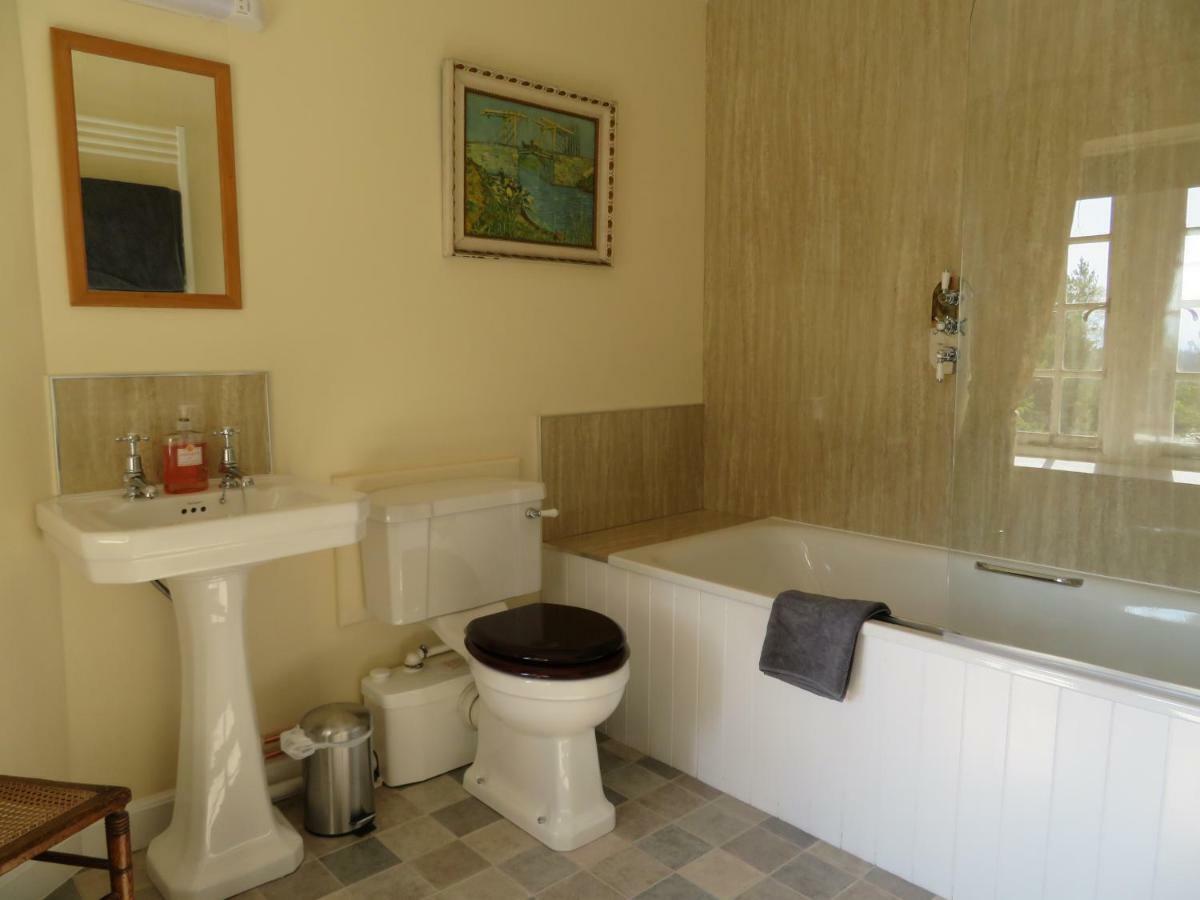 Balvraid Lodge B&B Inverness Bagian luar foto